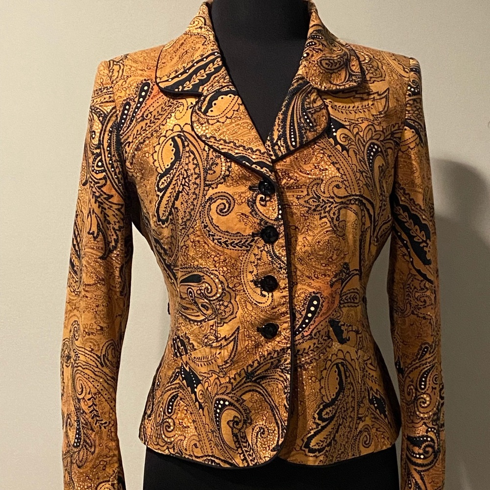 Stylish Paisley Suit Jacket